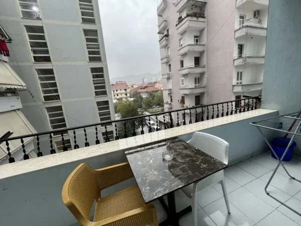 Tirane, shes apartament 1+1+Aneks+Ballkon Kati 3, 83 m² 133.000 € (Cristal center)