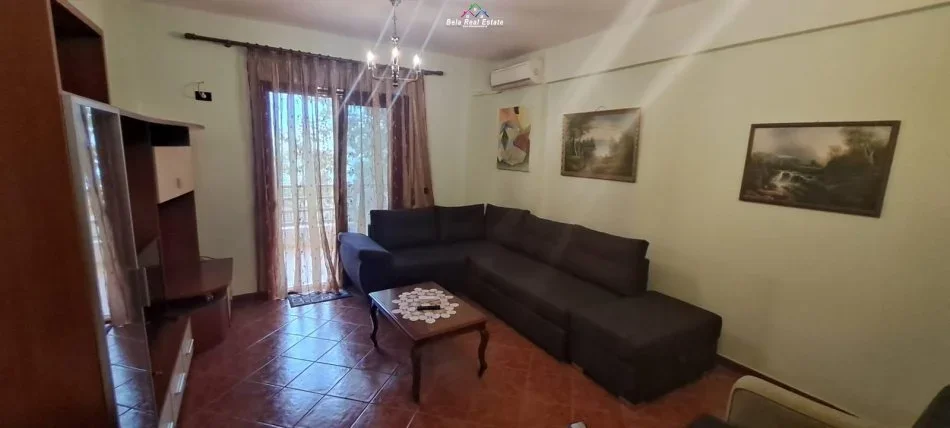 Tirane, jepet me qera apartament 2+1 Kati 4, 90 m² 700 € (Rruga e Kavajes)