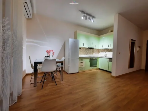 Tirane, jepet me qera apartament 2+1 Kati 3, 115 m² 750 € (prane Kopshtit Zoologjik, Rruga Eduart Mano)
