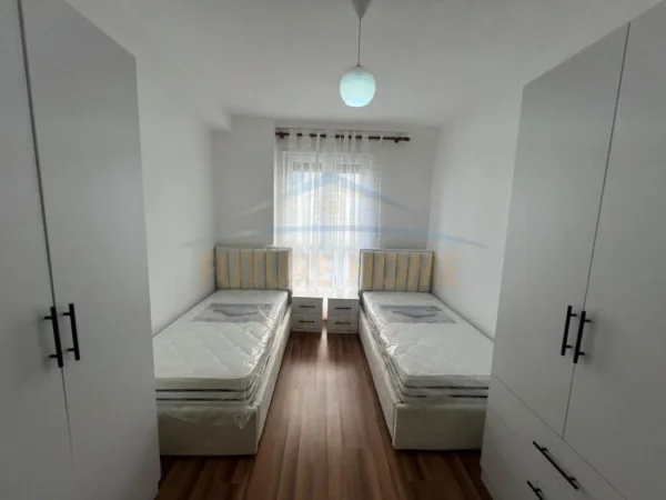 Tirane, jepet me qera apartament 2+1 Kati 1, 100 m² 500 € 