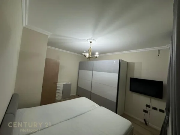 Tirane, shes apartament 2+1+Aneks+Ballkon Kati 4, 101 m² 300.000 € (Blloku)