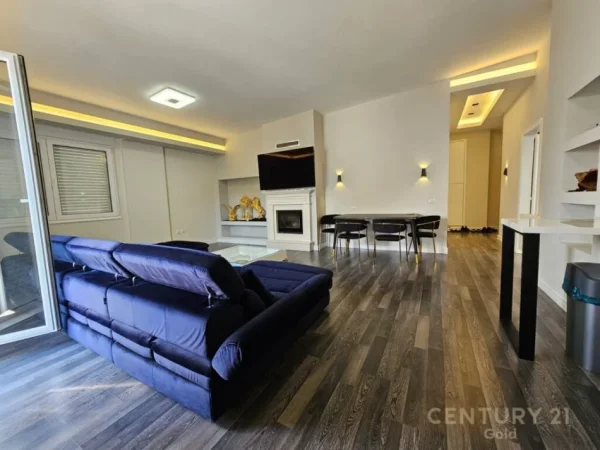 Tirane, shes apartament 3+1+Aneks+Ballkon Kati 7, 172 m² (Liqeni i Thate Fz)