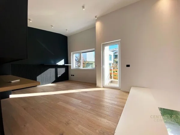 Tirane, shes Vile 2 Katshe Kati 2, 450 m² (Long Hill)