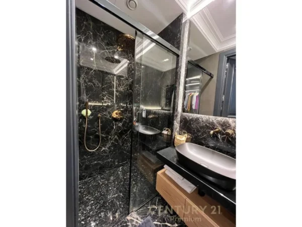 Tirane, shes apartament 2+1+Aneks+Ballkon Kati 2, 123 m² 370.000 € (Secret garden)