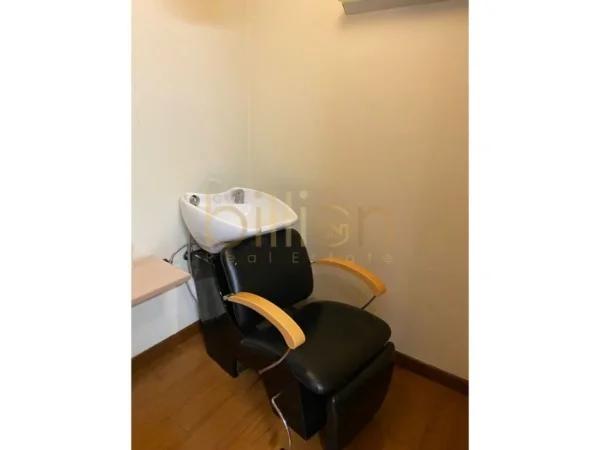 Tirane, jepet me qera , (Ish Ekspozita, Tirana, Albania)