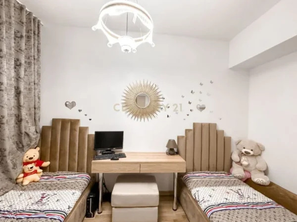 Tirane, shes apartament 3+1+Aneks+Ballkon Kati 3, 124 m² 260.001 € (Kopshti botanik)