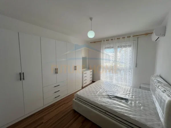 Tirane, jepet me qera 2+1 , 100 m² 500 € (Unaza e Re)