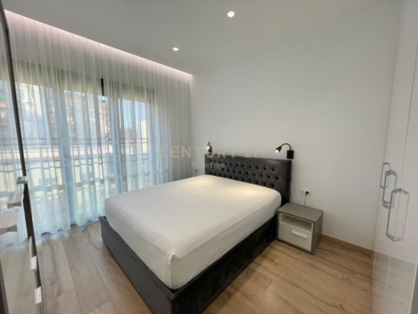 Tirane, jepet me qera apartament 1+1+Aneks+Ballkon Kati 3, 70 m² 1.100 € (Rruga e Elbasanit)
