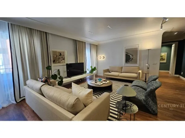 Tirane, jepet me qera apartament 2+1+Aneks+Ballkon Kati 5, 126 m² 2.000 € (Delijorgji)
