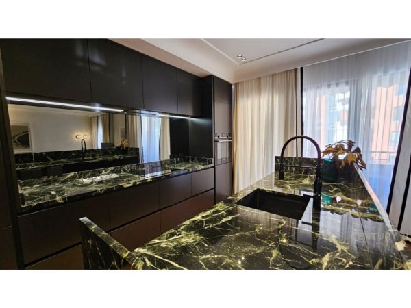 Tirane, jepet me qera apartament 2+1+Aneks+Ballkon Kati 5, 126 m² 2.000 € (Delijorgji)