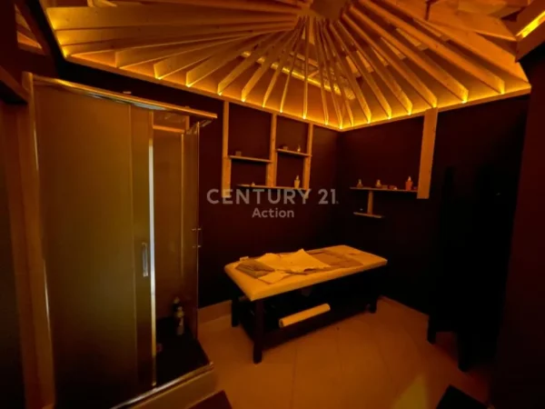 Tirane, jepet me qera ambjent biznesi Kati 0, 100 m² 1.000 € (Ish ekspozita)