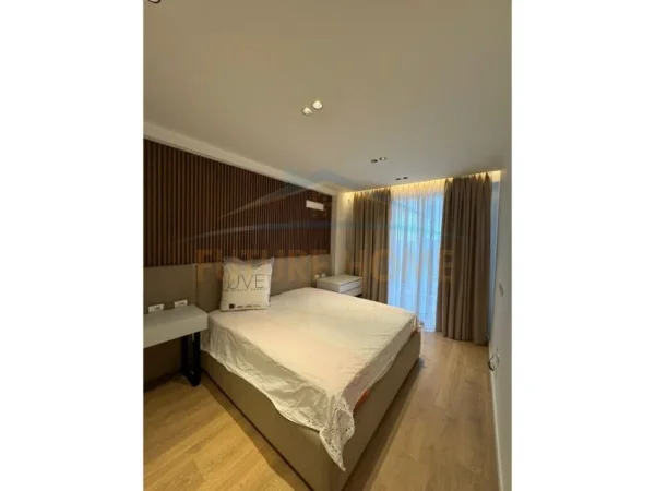 Tirane, shitet apartament 2+1+Ballkon Kati 3, 95 m² 155.000 € (SHKOZE TIRANA)