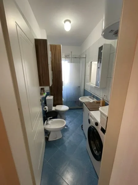 Tirane, jepet me qera apartament 2+1 Kati 8, 80 m² 550 € (Astir)