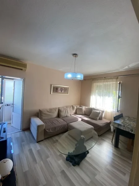 Tirane, shitet apartament 2+1 Kati 2, 82 m² 125.000 € (QSUT)