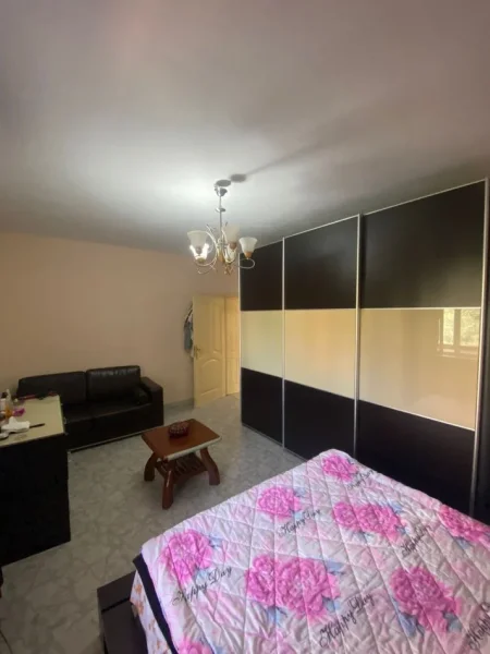 Tirane, shitet apartament 2+1 Kati 2, 82 m² 125.000 € (QSUT)
