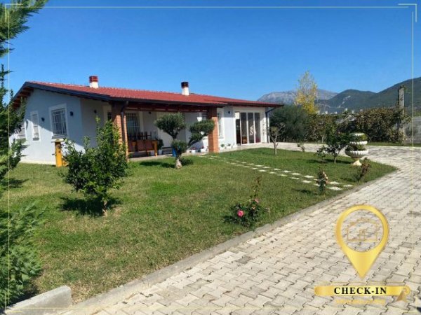 Lezhe, shitet ambjent biznesi Kati 0, 1.230 m² 1.500.000 € (Lezhe - Shenkoll)