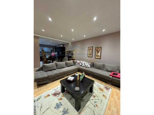Tirane, shitet apartament 2+1 Kati 3, 105 m² 210.000 € (Don Bosko, Tiranë.)