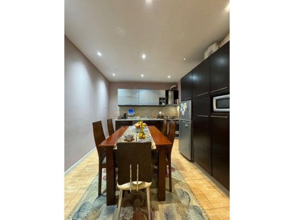 Tirane, shitet apartament 2+1 Kati 3, 105 m² 210.000 € (Don Bosko, Tiranë.)
