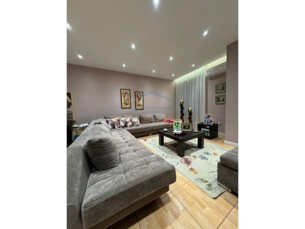Tirane, shitet apartament 2+1 Kati 3, 105 m² 210.000 € (Don Bosko, Tiranë.)