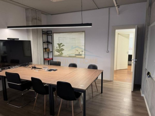 Tirane, shitet ambjent biznesi Kati 1, 514 m² 1.550.000 € (Rruga e Elbasanit, Tiranë)