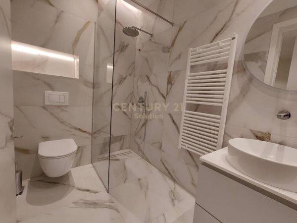 Tirane, jap me qera garsonier , 70 m² 500 € (Liqeni i Thatë)