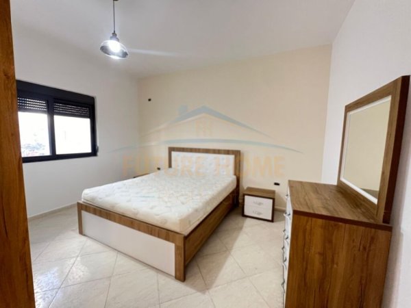 Durres, jepet me qera apartament 2+1 Kati 2, 68 m² 450 € (Prane Muzeumit, Durres)