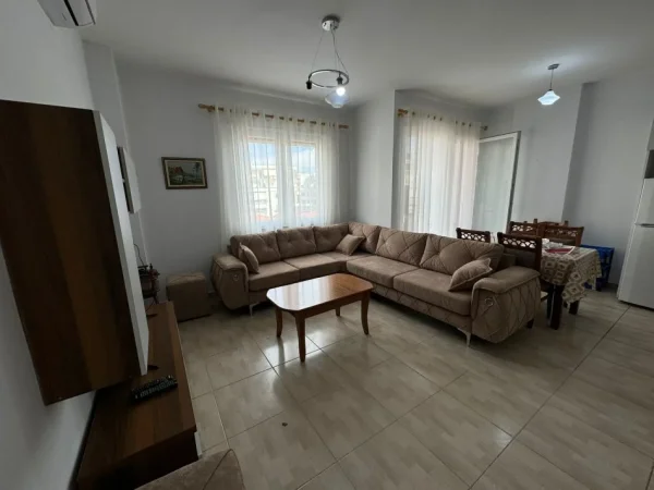 Tirane, jepet me qera apartament 2+1 Kati 4, 90 m² 500 € (5 maj)