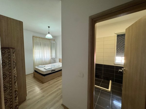 Tirane, jepet me qera apartament 2+1 Kati 4, 90 m² 500 € (5 maj)