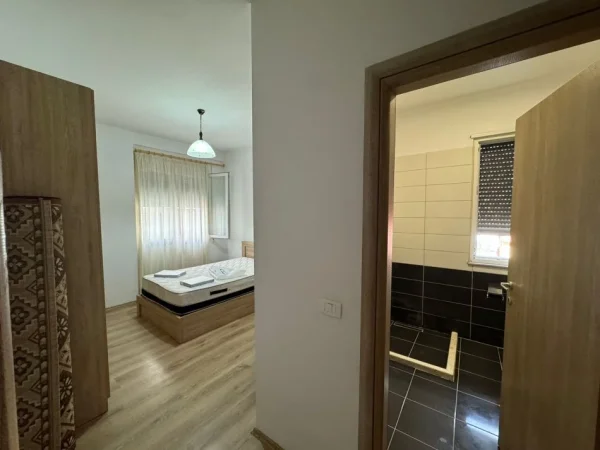 Tirane, jepet me qera apartament 2+1 Kati 4, 90 m² 500 € (5 maj)