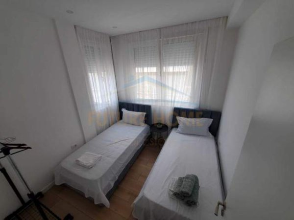 Golem, jepet me qera apartament 1+1 Kati 4, 566 m² 450 Euro (PAMPAS,DURRES)