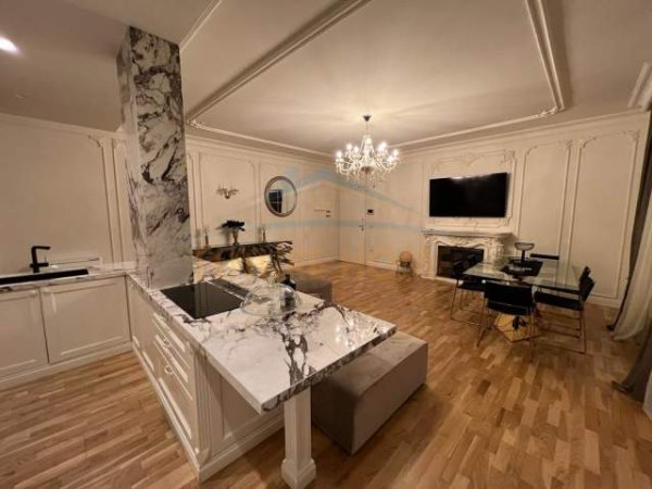 Tirane, shitet apartament 2+1 Kati 1, 127 m² 370.000 Euro