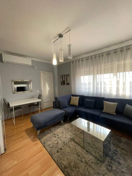 Tirane, jepet me qera apartament 1+1+BLK Kati 6, 60 m² 450 Euro (Ali Demi)