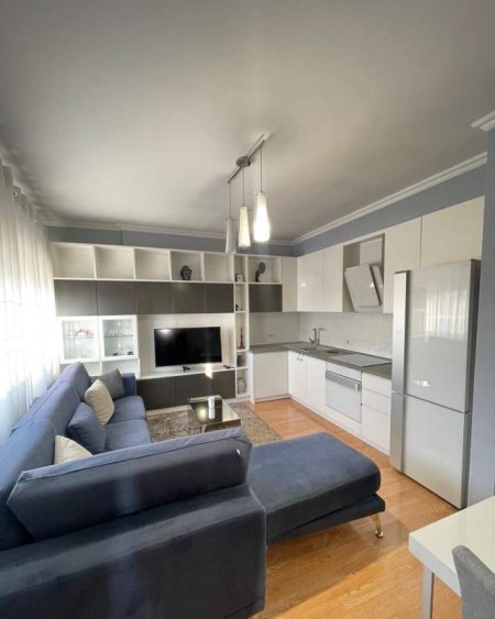Tirane, jepet me qera apartament 1+1+BLK Kati 6, 60 m² 450 Euro (Ali Demi)