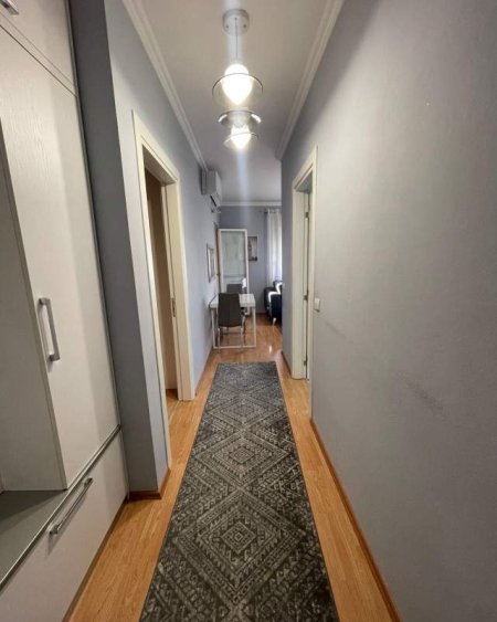 Tirane, jepet me qera apartament 1+1+BLK Kati 6, 60 m² 450 Euro (Ali Demi)