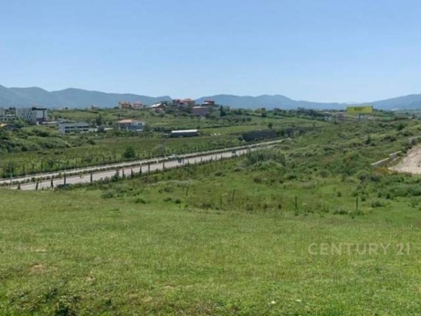 Tirane, shes toke 2.000 m² 320.000 Euro (Mjull Bathore)