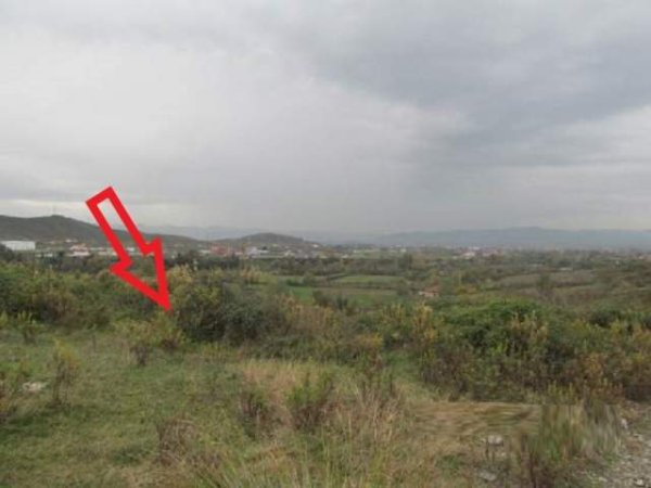 Kruje, shitet Tokë Arë  4.700 m²   1.944.000 Leke (Verjon)