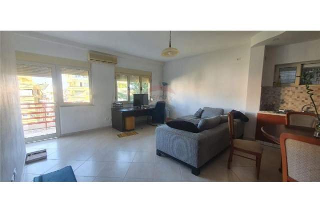Tirane, shes apartament 2+1+A+BLK Kati 1, 120 m² 95.000 Euro (Liqeni Thate)