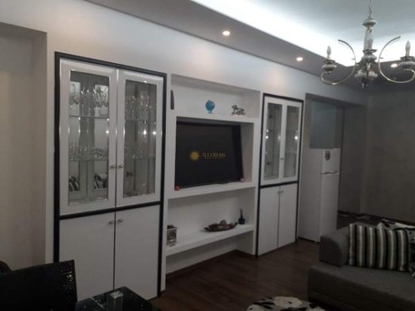 Tirane, jepet me qera apartament 2+1 Kati 3, 85 m² 700 Euro (Zef Jubani)