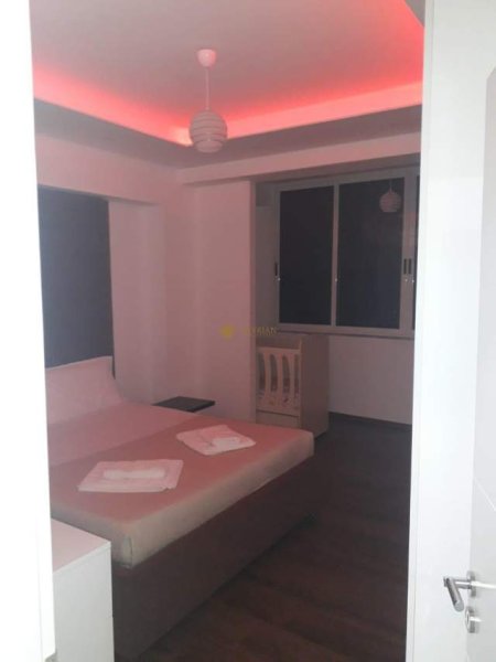 Tirane, jepet me qera apartament 2+1 Kati 3, 85 m² 700 Euro (Zef Jubani)
