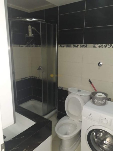 Tirane, jepet me qera apartament 2+1 Kati 3, 85 m² 700 Euro (Zef Jubani)