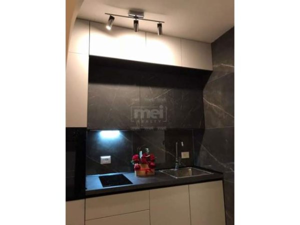 Tirane, jepet me qera apartament 2+1+BLK Kati 1, 75 m² 650 Euro (21 Dhjetori)