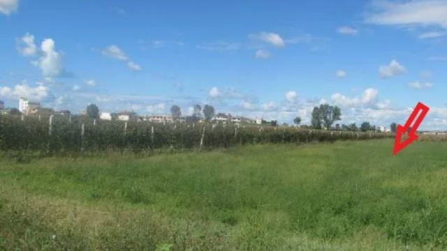 Durres, Vadardhe Shitet Toke Are 3.996 m², Cmimi Fillestar 5.312.000 Leke