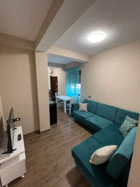 Tirane, jepet me qera apartament 2+1 Kati 1, 80 m² 550 Euro (Don Bosko)