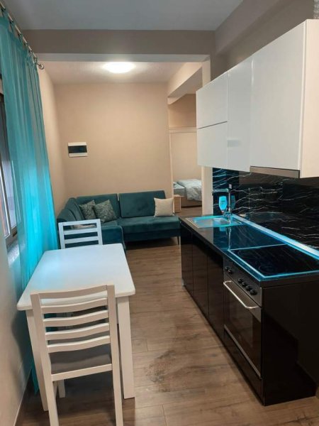 Tirane, jepet me qera apartament 2+1 Kati 1, 80 m² 550 Euro (Don Bosko)