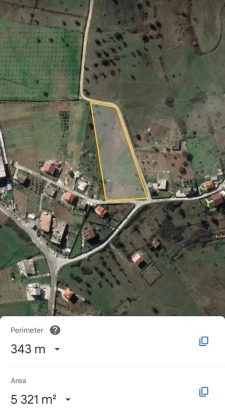 Tirane, shes truall 4.700 m² 305.000 Euro (Kashar afer Univers Reklama)