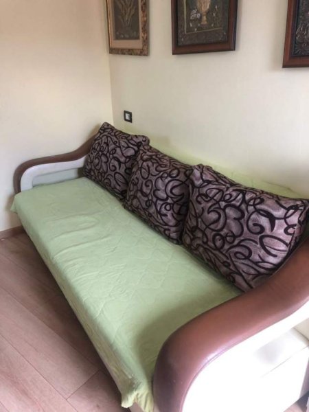 Tirane, jepet me qera garsonier 1+1 Kati 1, 45 m² 25.000 Leke (ish Poligrafiku)