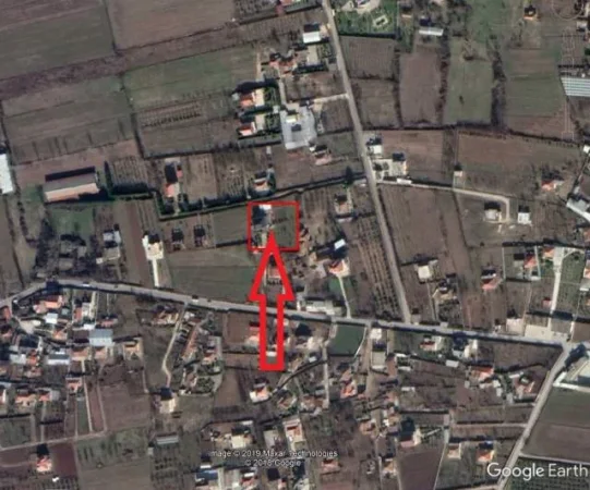 Kruje, Shitet Toke Are + Truall + Ndertese, Cmimi Fillestar 5,458,963 Leke (Nikel)