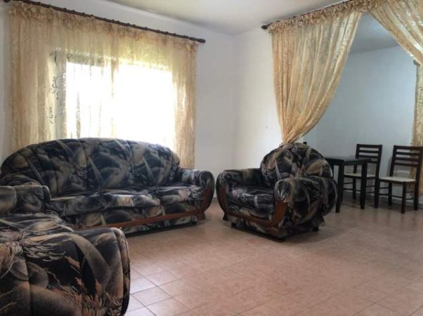 Tirane, jepet me qera shtepi 3+1 Kati 0, 140 m² 45.000 Leke (Unaze e Re)