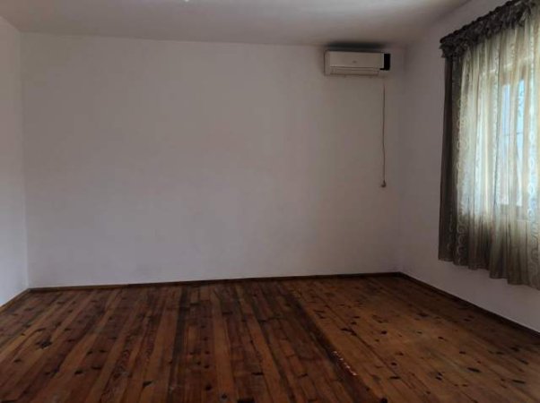 Tirane, jepet me qera shtepi 3+1 Kati 0, 140 m² 45.000 Leke (Unaze e Re)