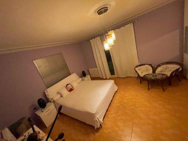 Tirane, jepet me qera Vile 3+1+BLK Kati 2, 230 m² 1.150 Euro (shote galica)